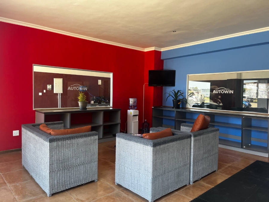 To Let commercial Property for Rent in Melodie North West